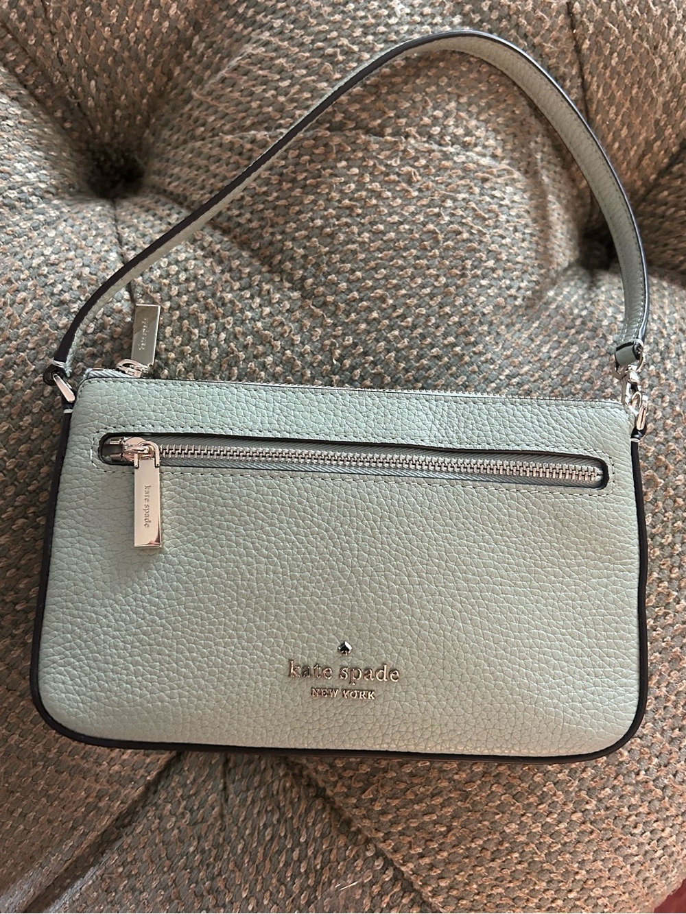 EUC Kate Spade Leila Pebbled Leather Convertible Wristlet Sage Green Silver HW